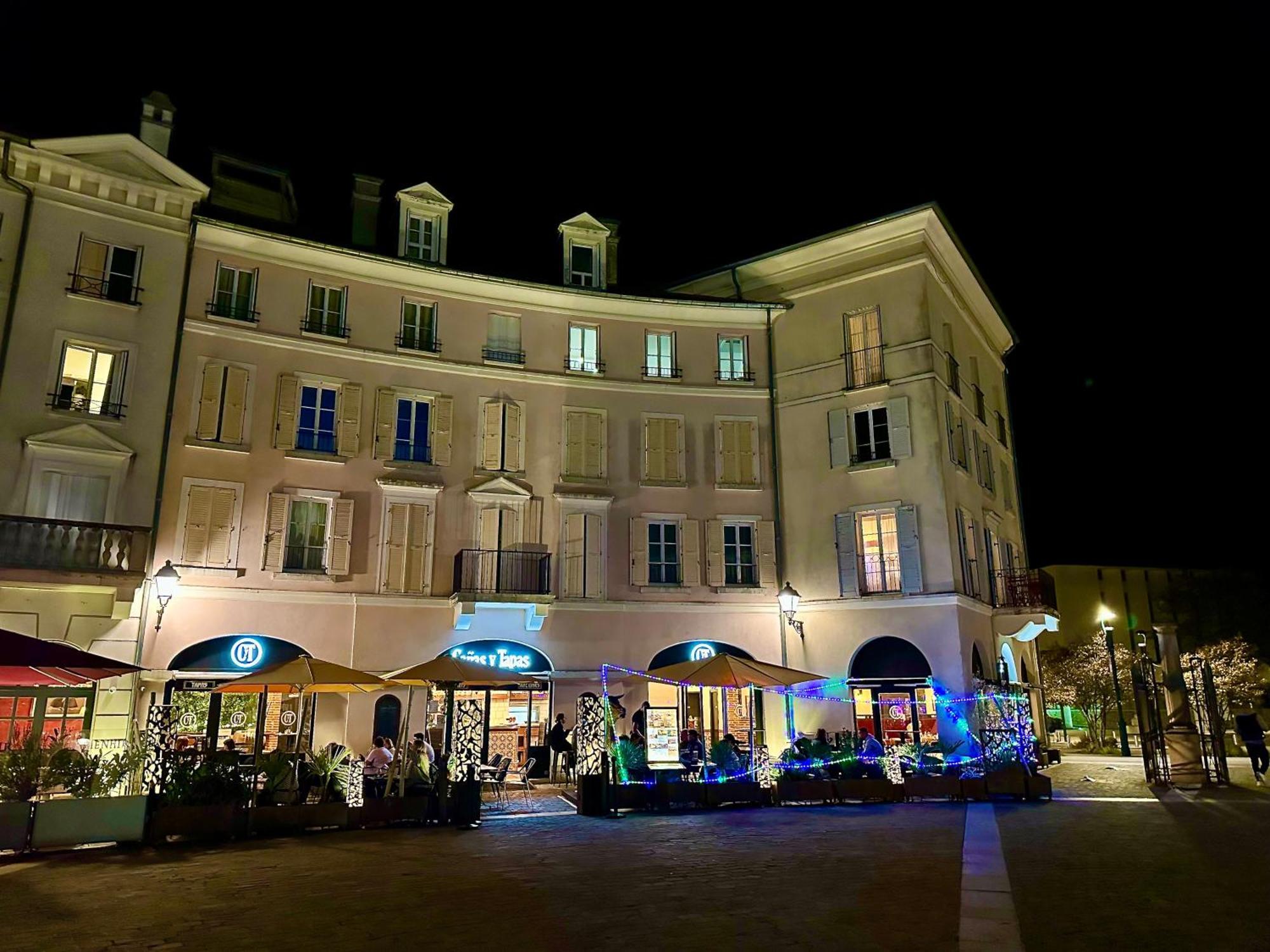 Appt Vue Place De Toscane - 4Min Disneyland-Paris Serris Bagian luar foto