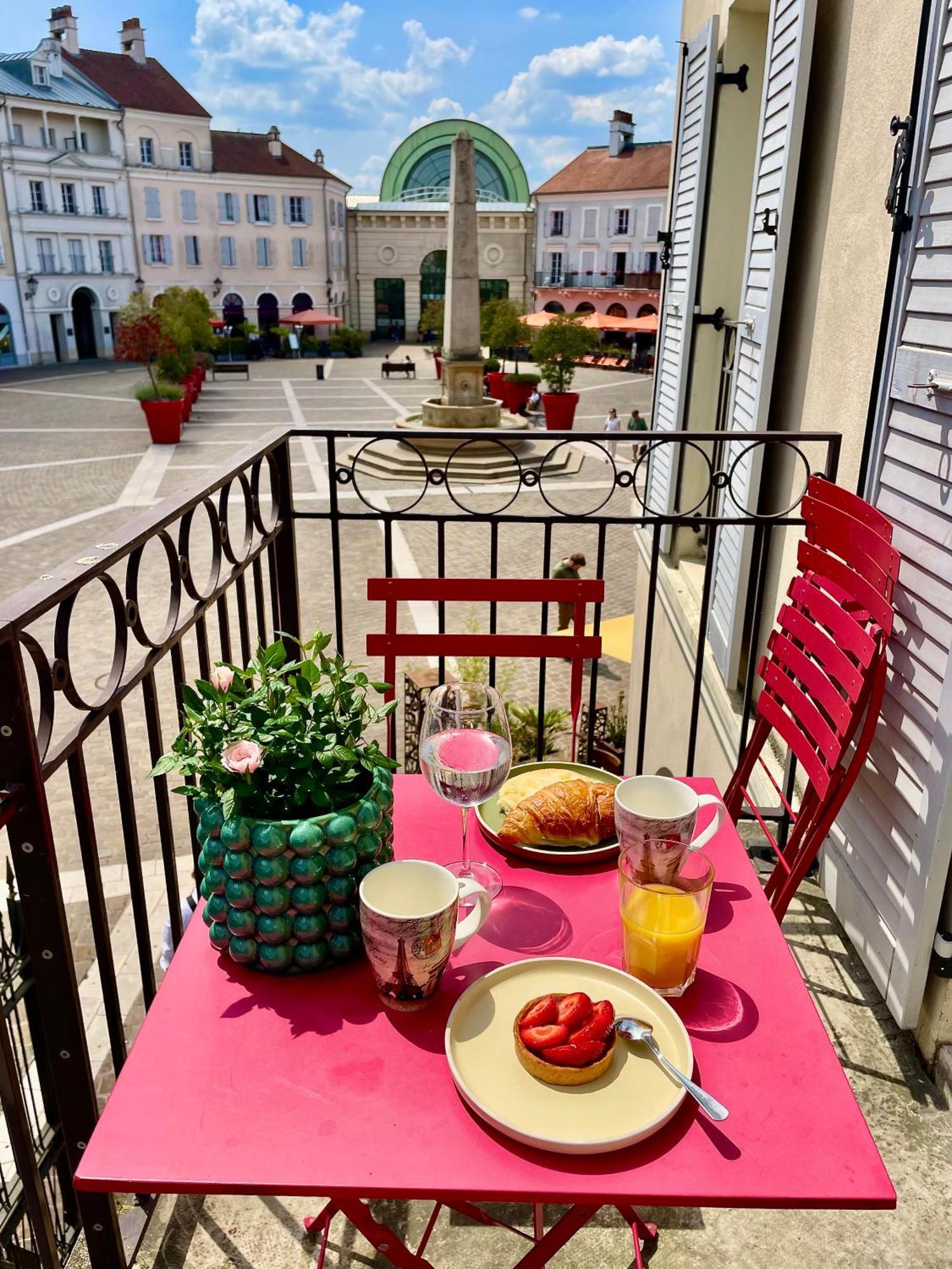 Appt Vue Place De Toscane - 4Min Disneyland-Paris Serris Bagian luar foto