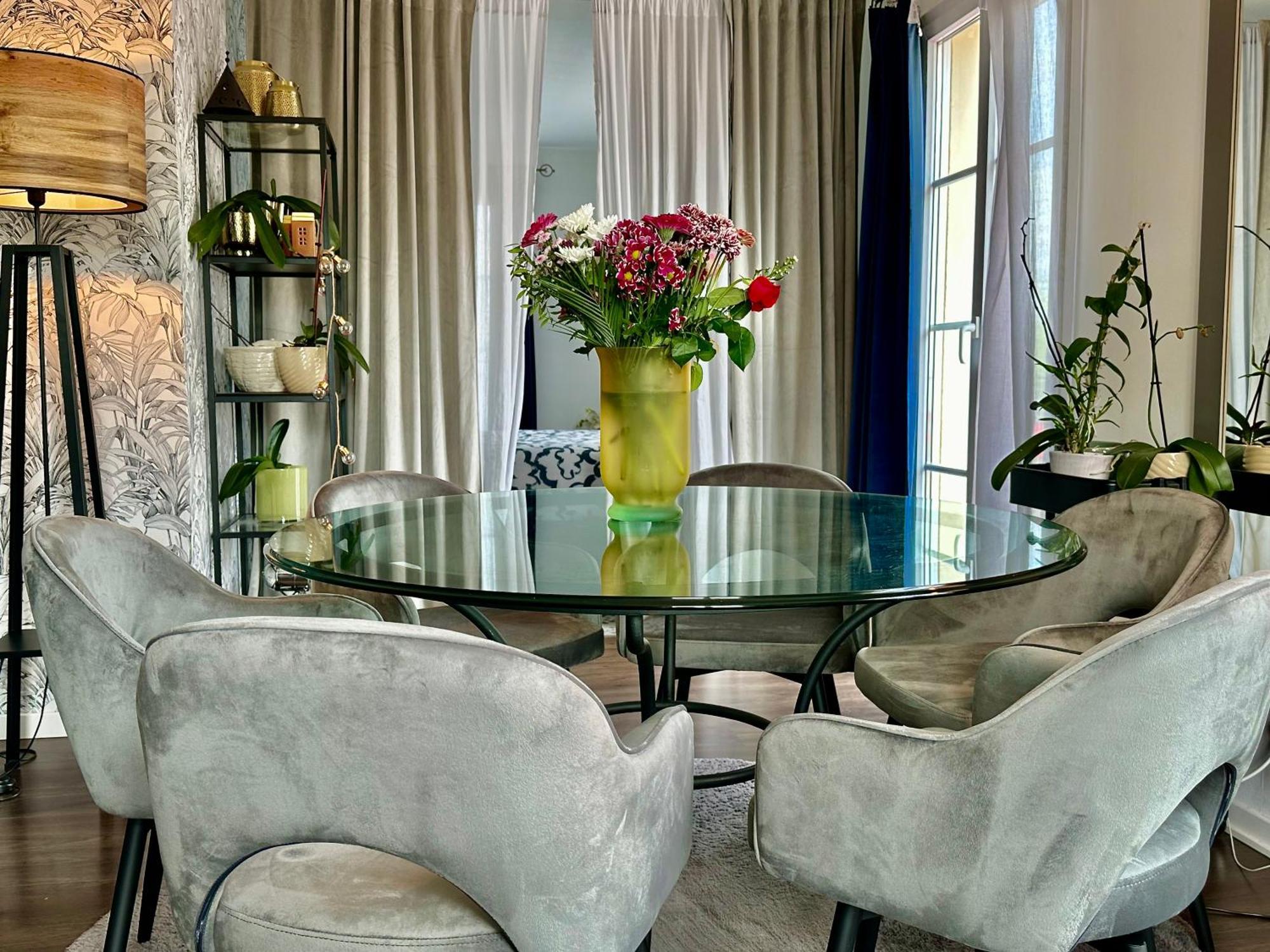 Appt Vue Place De Toscane - 4Min Disneyland-Paris Serris Bagian luar foto
